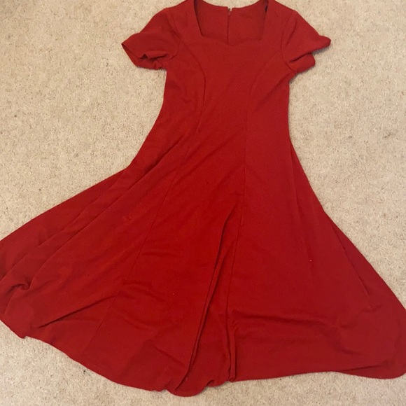 Barely worn red formal maxi dress.       size :8y - Picture 1 of 1